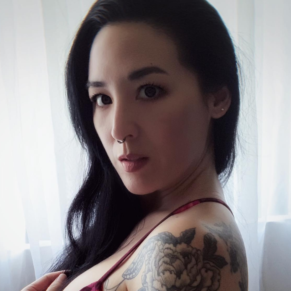 Meet your Posher, Noelle
